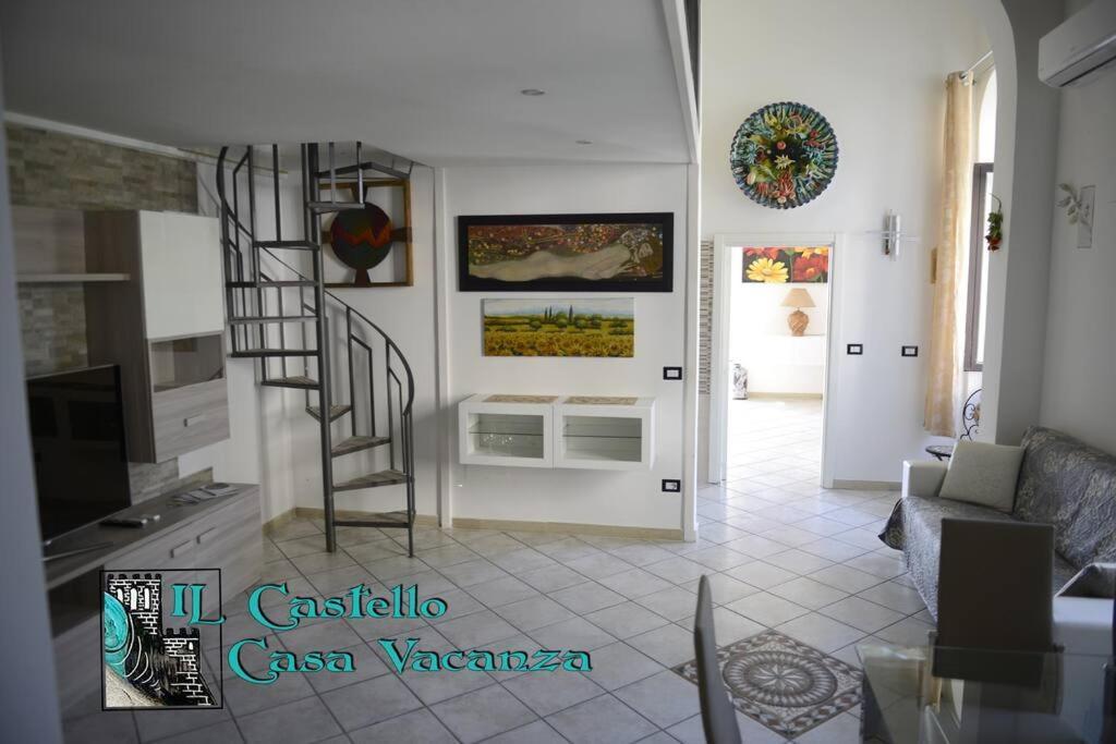 Il Castello Casa Vacanza Salerno Exterior photo